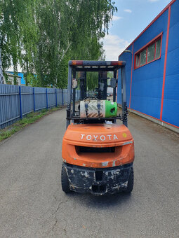 VZV TOYOTA 3,5 t - 3