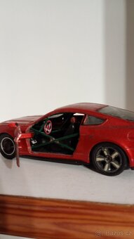 Ford mustang - 3