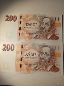Bankovky UNC - 8 x 100kč, 2 x 200kč, 1 x 1000kč. - 3