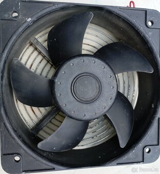 Axiální ventilátor 220V AC (65W) s kovovou mřížkou - 3