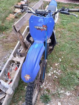 Yamaha YZ250 - 3