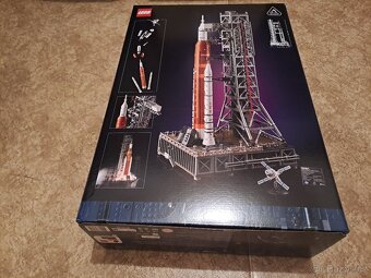 LEGO Icons 10341 NASA Artemis Space Launch System - 3
