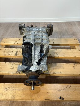 // Zadní Diferencial Hyundai Santa Fe 2.0 CRDI, 82.5kw  // - 3