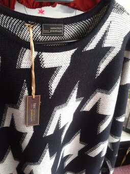 Krásný teplý svetr s 30% vlna 40/44 - 3