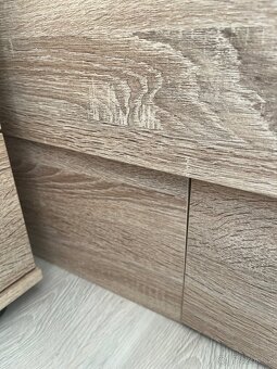 Manželská postel 180x200 - 3