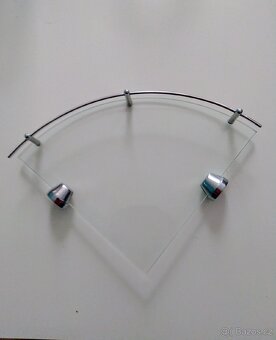 Rohová polička se zábradlím - 3