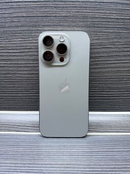 Apple iPhone 15 pro 256GB Natural Titanium - 3