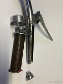 otočný levý i pravý heft,veterán (50-60 léta),řidítka Jawa,Č - 3