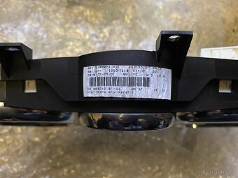 Budíky na Peugeot 207 - 3