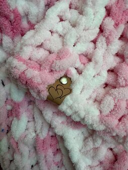 Pletená deka pro miminko růžová - 3