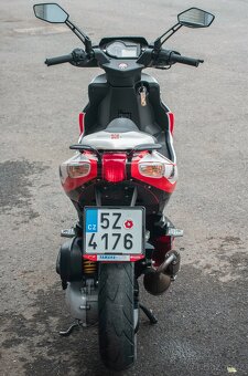 APRILIA SR 50 MAX BIAGGI REPLIKA - 3