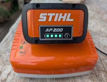 Nový AKU vyžínač Stihl FSA 65 s baterií a nabíječkou - 3