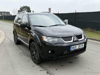 Mitsubishi Outlander 2.0 DI-D 4x4 7-MÍST +Najeto 202TKM+ - 3
