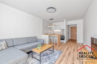 Pronájem moderního bytu 1+kk s lodžií, 27 m2, ul. Výškovická - 3