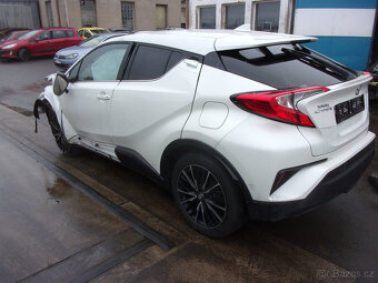 Toyota C-HR - 3