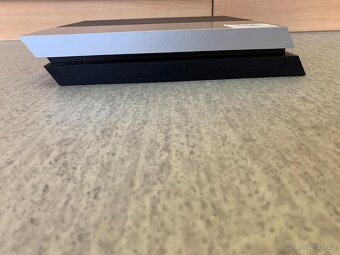 Sony PlayStation 4, 500 gb + ovladač a kabely - 3