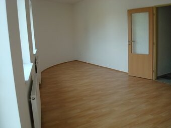 Pronájem bytu 1+kk, 30 m² – Brno-Husovice, ul. Dačického - 3