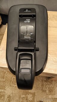Britax safe core + isofix základna - 3