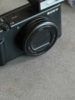Sony zv1 Mark ii - 3