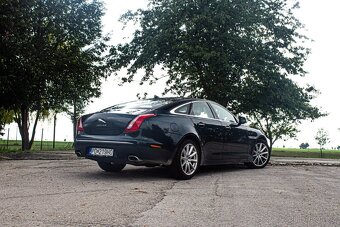 Jaguar XJ 3.0 V6 DIESEL Premium Luxury - 3