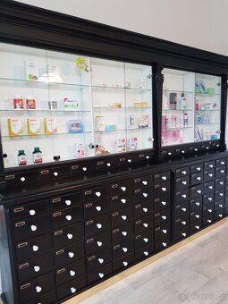 Prodám starožitný nabýtek - 3