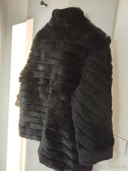 KARA kabát pravá kožešina vel. L - 3