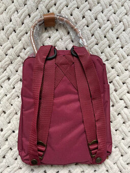 Nový batoh Fjällräven Kanken 7L vínový s hnědými prvky - 3