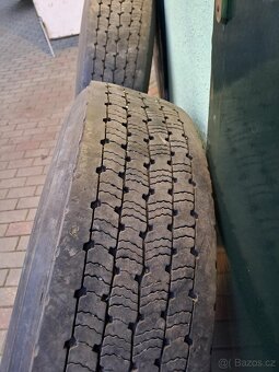 2 protektory 295/80 R 22,5 - 3