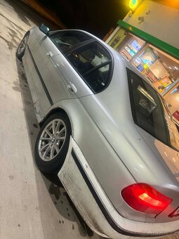 BMW E39 528i - 3