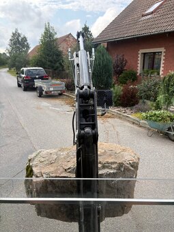 Půjčení minibagrů 2t - 3