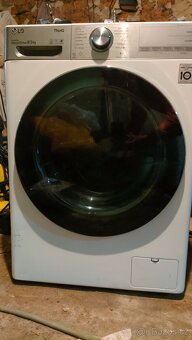 Parní pračka LG F28V9GW2W - 3