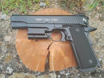 Vzduchovka Umarex Colt M45 - 3