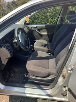 Ford focus r.v. 2002 - 3