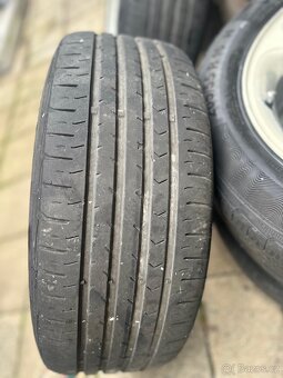 Pneu Mercedes-benz - 3