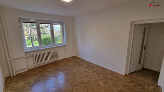 OV 1+1, zděný, po rekonstrukci, 1.NP/4, 46 m2, k pronájmu - 3