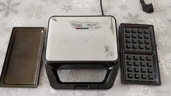 Toustovač/sendvičovač/vaflovač - 3