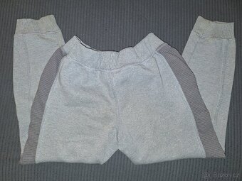 Tepláčky Under Armour - 3