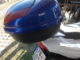 Prodám skůtr 125ccm MP KORADO - 3