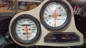 Suzuki GSX-R 1100 rv. 1987 - 3