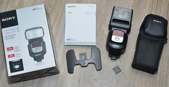 Blesk: SONY HVL-F43M GN: 43ADI, TTLLED Mi-shoe - 3