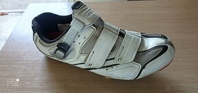 Prodám silniční tretry SHIMANO č.45 - 3