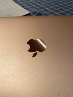 Apple MacBook Air 13" (M1, 2020) - 3