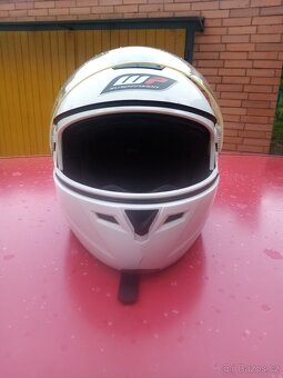 PŘILBA na motorku - 3