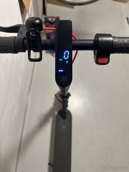 Xiaomi M365 Pro – 1. generace, Bezchybný stav - 3