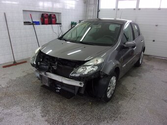 Renault Clio III 1,5 DCi - 3