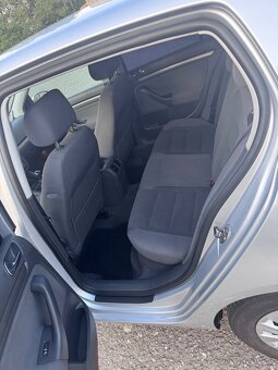 Golf 5 1.6FSI 85 KW - 3