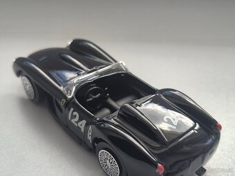 Model auta Ferrari 250 Testa Rossa, Bburago 1:43 - 3