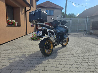 BMW R 1250 GSA triple black najeto 7406km rok 2024 - 3