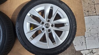 Alu kola Škoda 17" 5x112 zimní pneu 205/55 R17 5-6mm Octa4 - 3