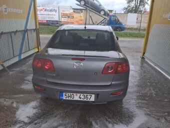 Mazda 3 sedan - 3